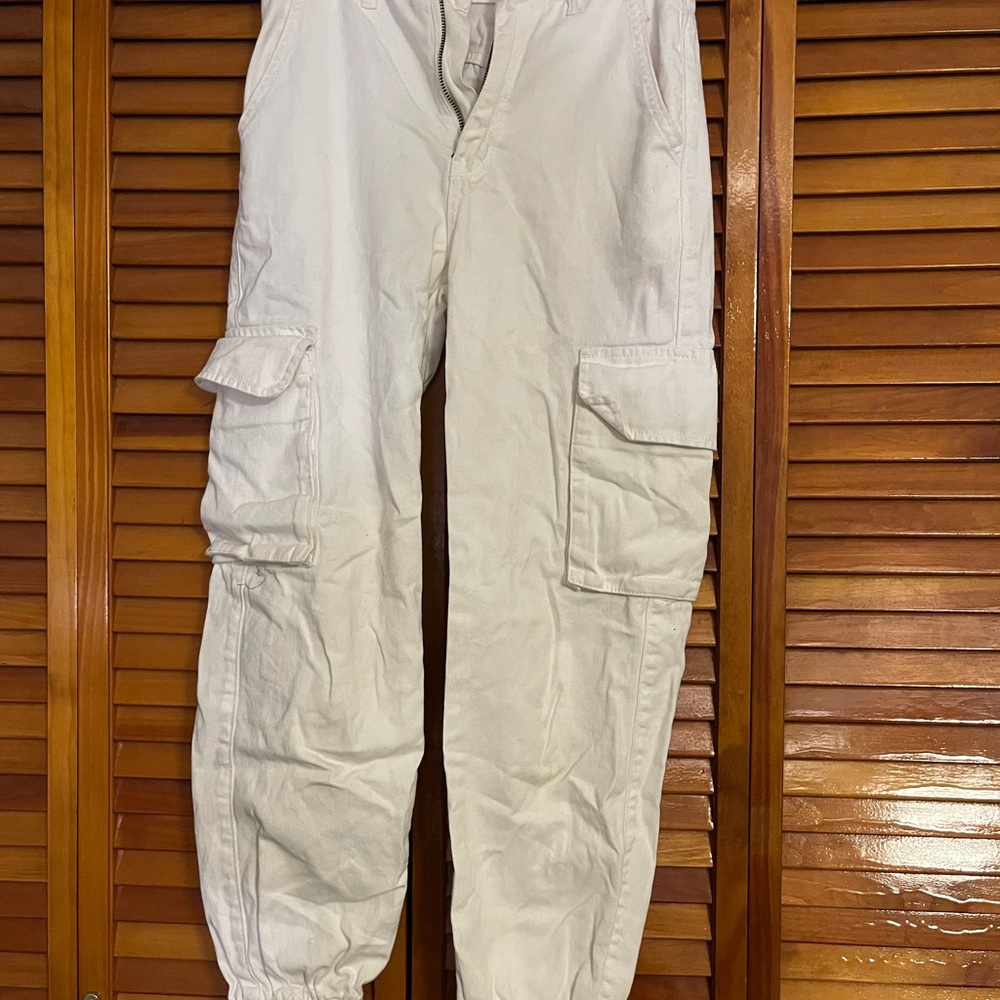 Women’s White Cargo Pants Joggers